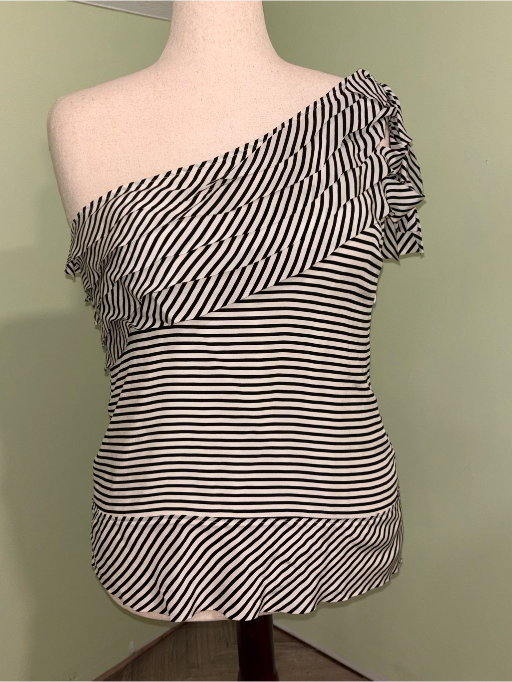Nwt Bcbg Maxazria 100% Silk Striped One Shoulder Top Black White Boho Women’s L